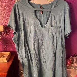 TORRID peacock blue choker tee